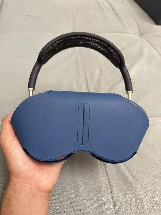 Airpods max Gen 1