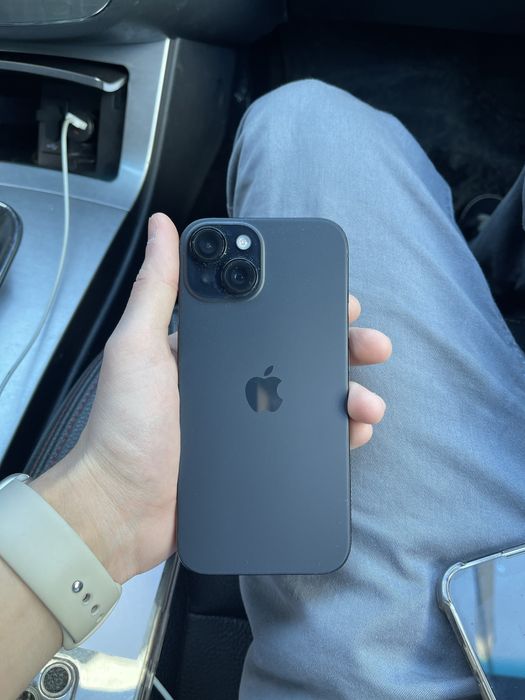 Продам айфон 15 128гб