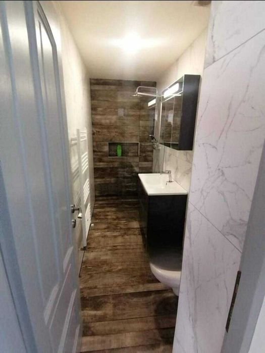 Дава се под наем Тристаен апартамент в Пловдив, Център - 100 кв.м за 450 € - Снимка #12