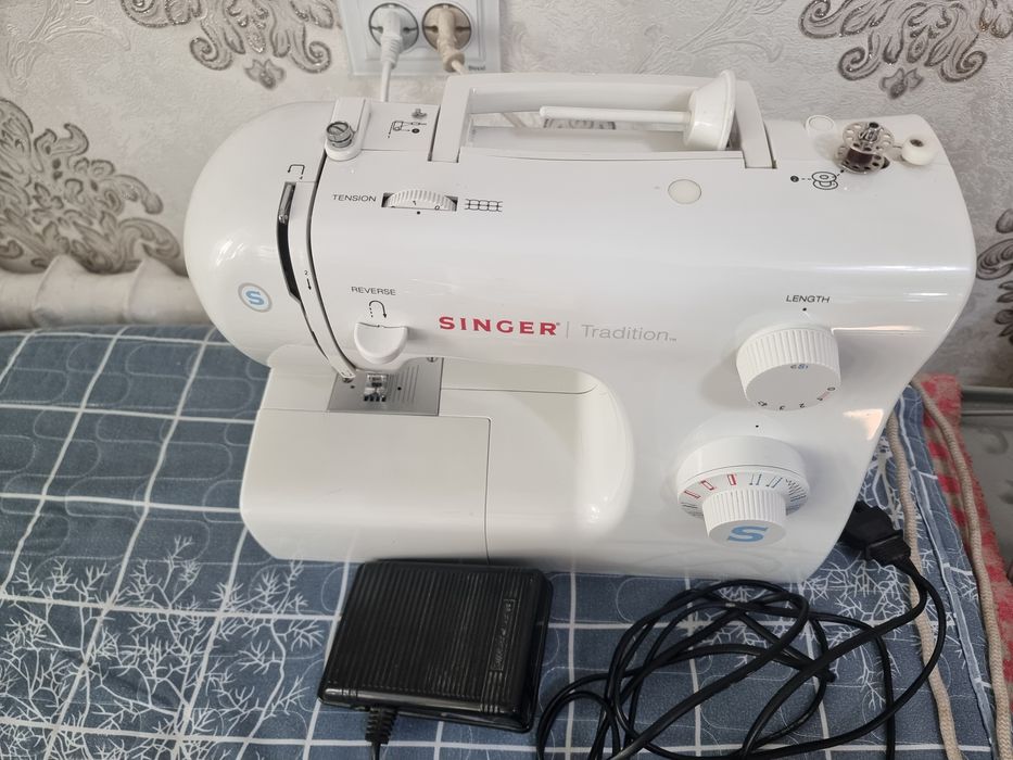 Швейная машинка SINGER