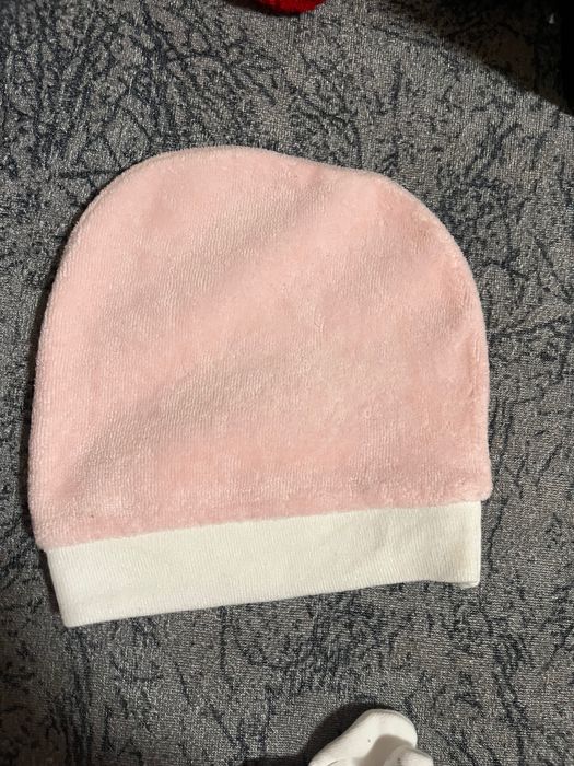 Бебешки прекрасни шапки