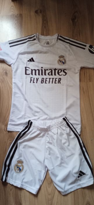 Оригинални футболни екипи Адидас.