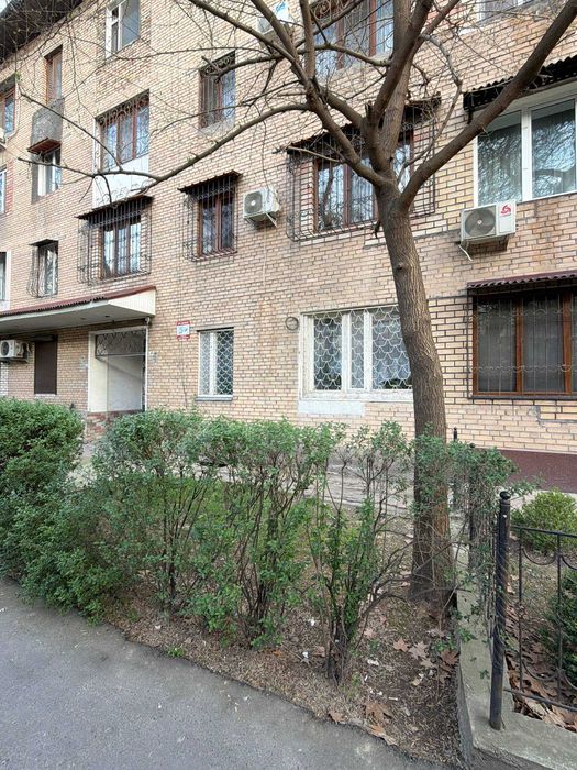 Под офис Ц-1 Эко Парк ЧайКофф 1-этаж 76 м² ремонт парк на 3-4 машины