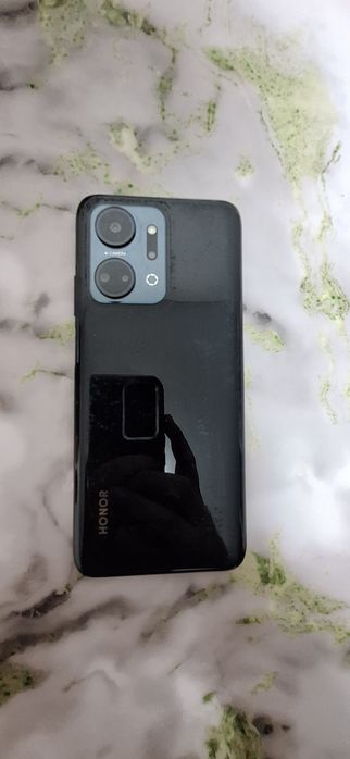 Продам СРОЧНО! телефон honor X7a