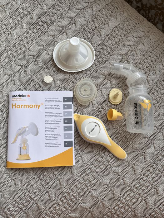Ручной молокоотсос Medela Harmony