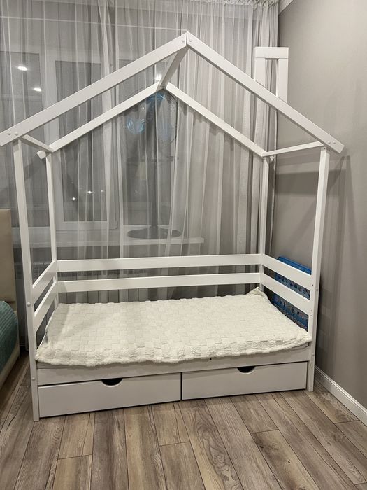 Продам детскую кровать