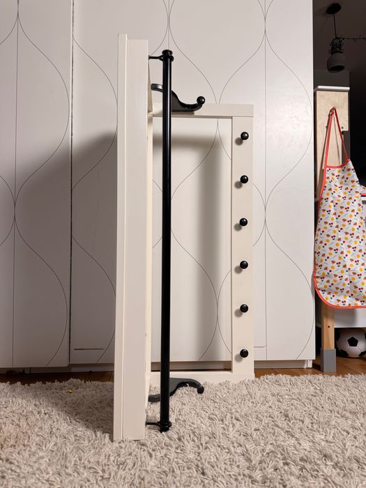 Масивна закачалка за стена IKEA
