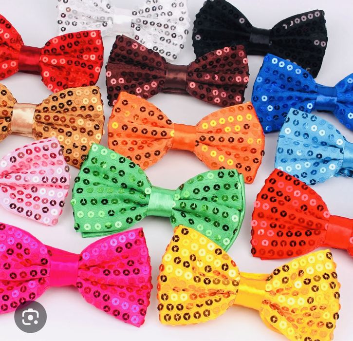 Галстук-бабочка с пайетками всех цветов