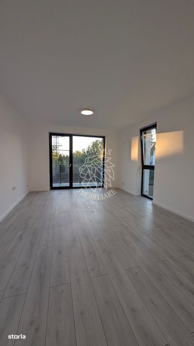 Apartament Ultrafinisat 3 camere-balcon-etaj 1-lift-Calea Moldovei