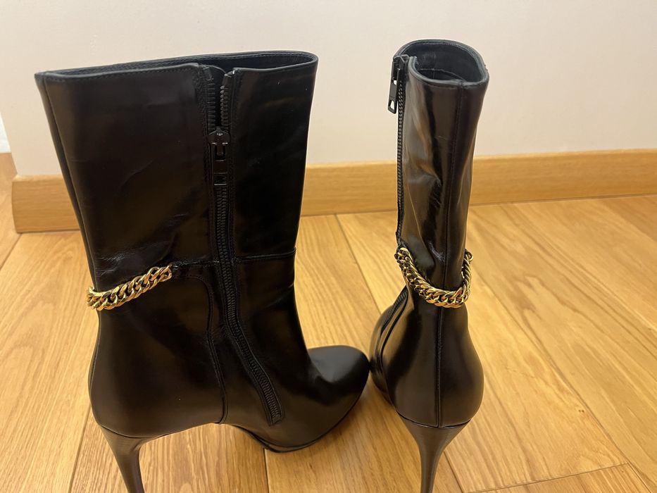 Боти Burberry размер 40