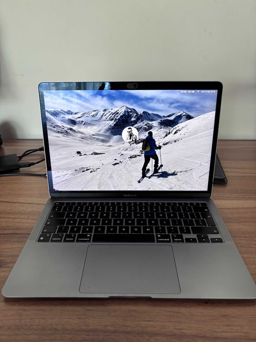 MacBook Air 2020 256GB 8GB RAM