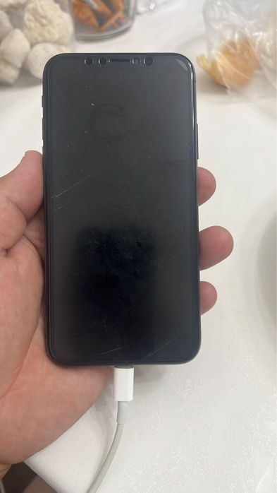 Apple iPhone X 64GB без коробки