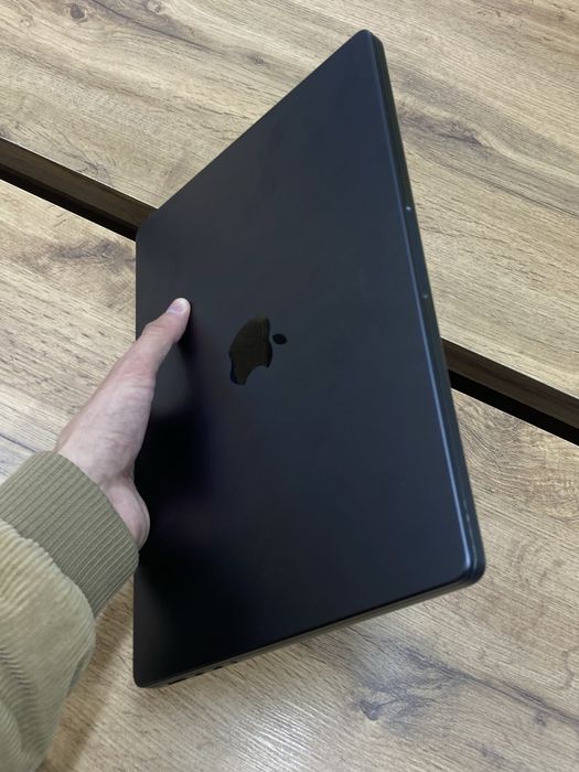 MacBook M3 Pro 512 ГБ
