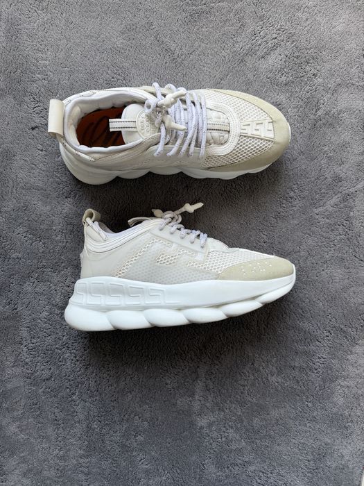 Versace chain reaction