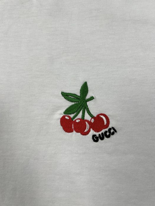 Tricou Gucci premium model nou s -xxl disponibil si pe negru