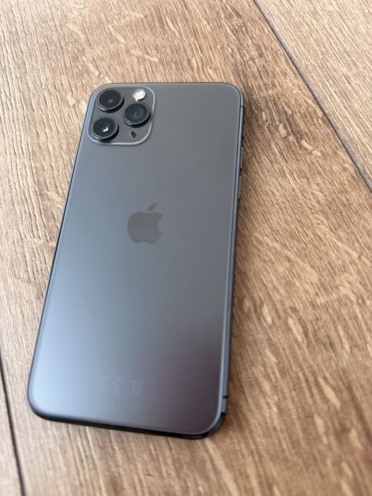 Vand Iphone 11 pro 256 gb