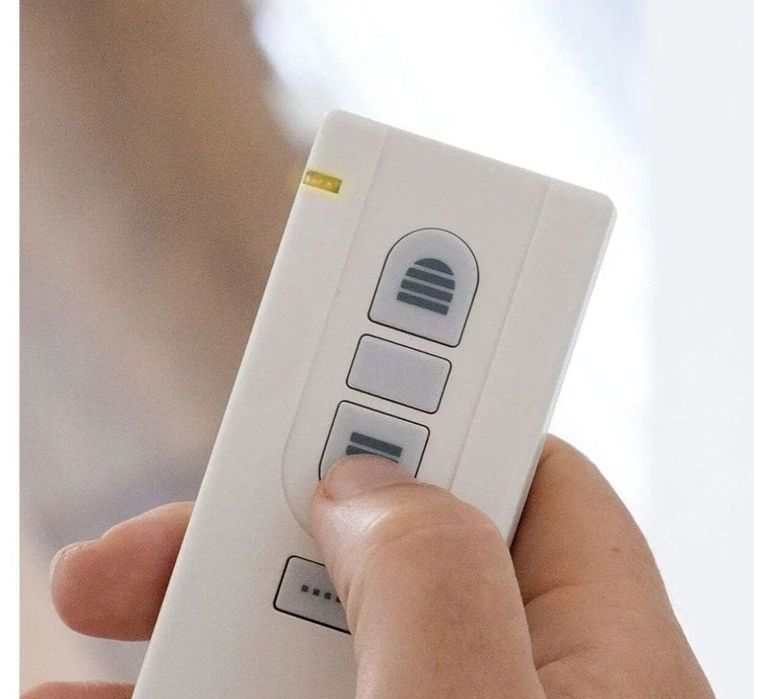 Schellenberg 20015 Transmițător manual radio 1 canal Alb
Descriere
Mai