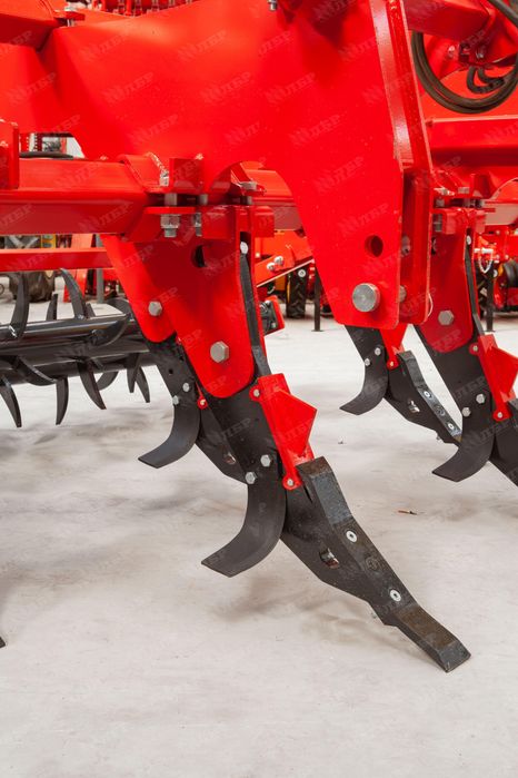 Глубокорыхлитель навесной CGM-5