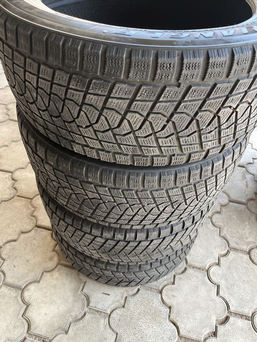 Зимние шины 275/45/20