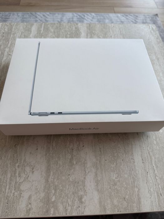Macbook air M5 16 GB RAM 512 SSD