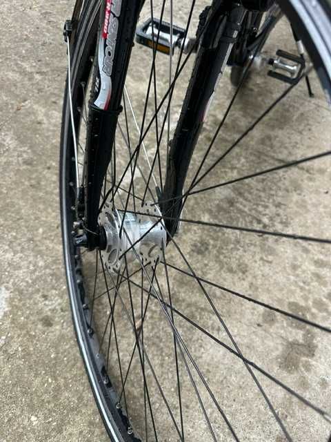Vreau sal vind bicicleteVand Bicicleta Dama KTM City Line 7 Genesis Montana Cross Series 28 trekking