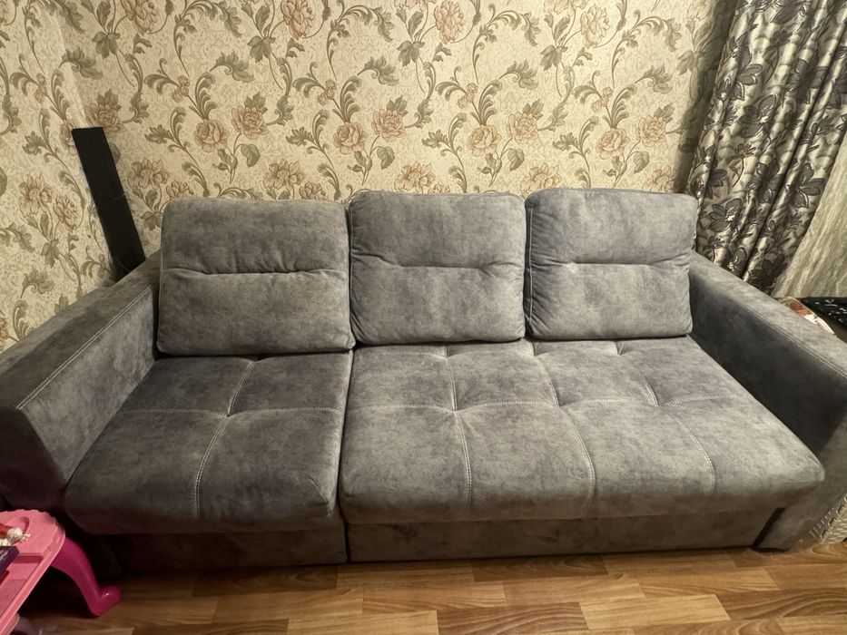 Диван в отличном состоянии, как новый