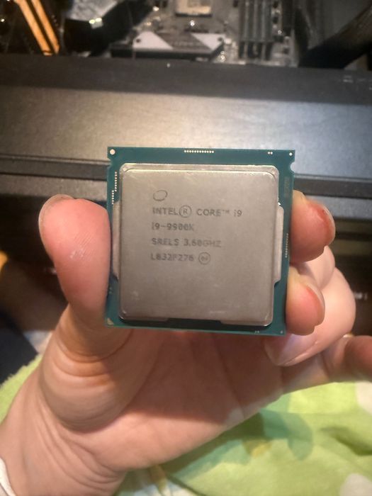 PC i9-9900K / ROG GTX 1080 Ti / 32GB RAM / 2x NVMe / NH-D15 – impecabil