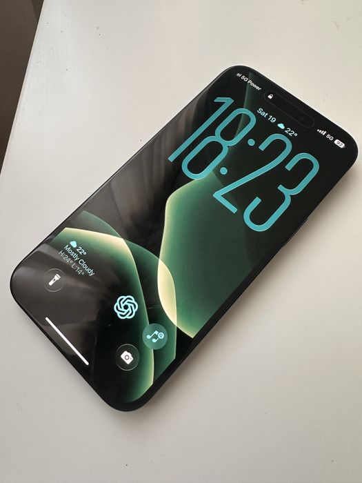 Продавам Iphone 16 Plus 128GB