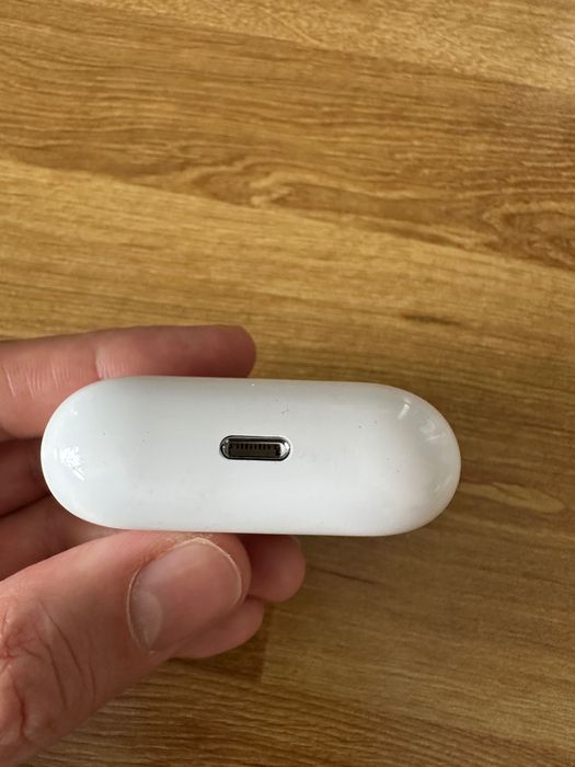 Безжични слушалки Apple AirPods Pro 1, Оригинални, Много запазени