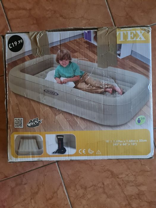 Saltea Intex pătuț pentru copii