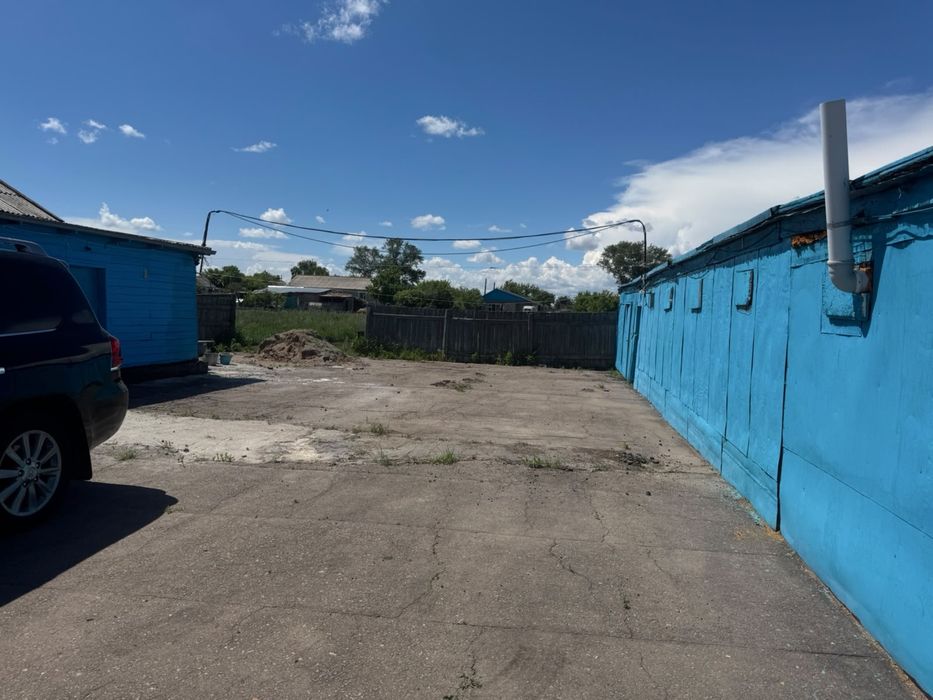 Продаётся дом с большим участком
