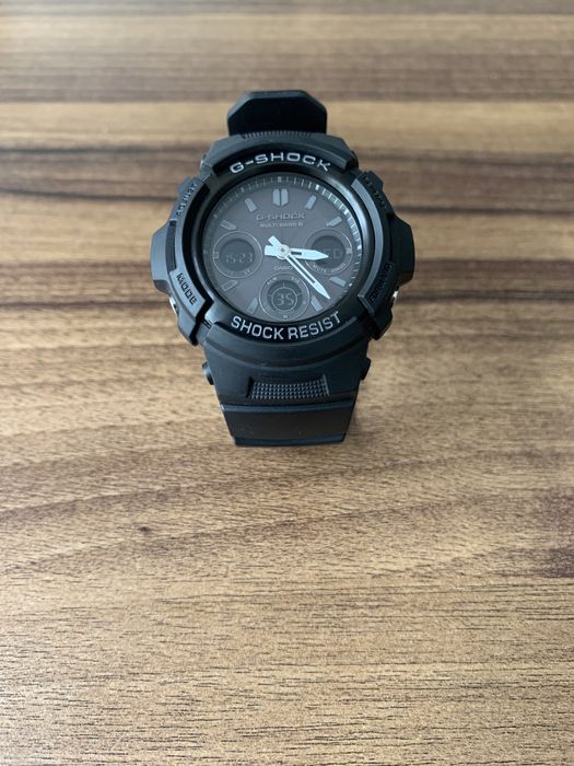 G shock AWG-M100B