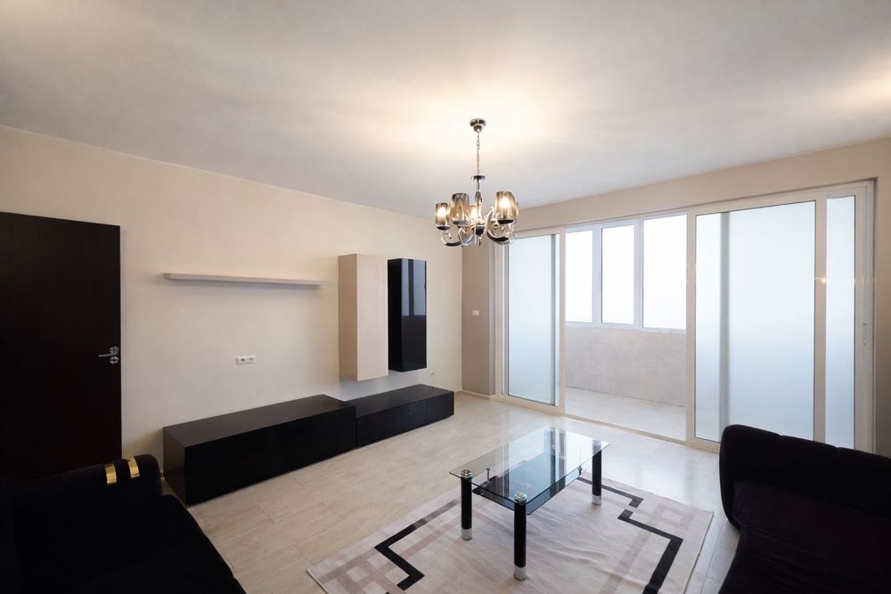 Луксозен тристаен апартамент под наем – 120 кв.м