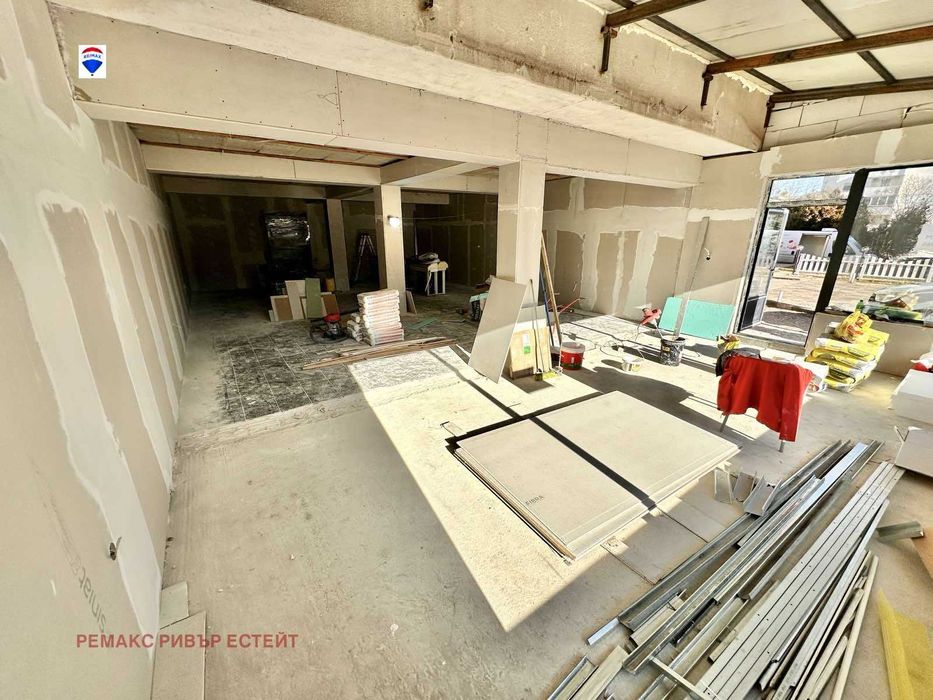 Дава се под наем Магазин в Русе, Дружба 3 - 160 кв.м за 867 € - Снимка #1