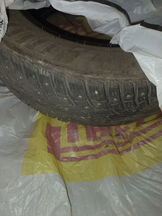 Продам комплект 205/60 16R