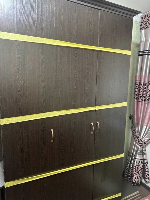 Мебель комплект сотилади