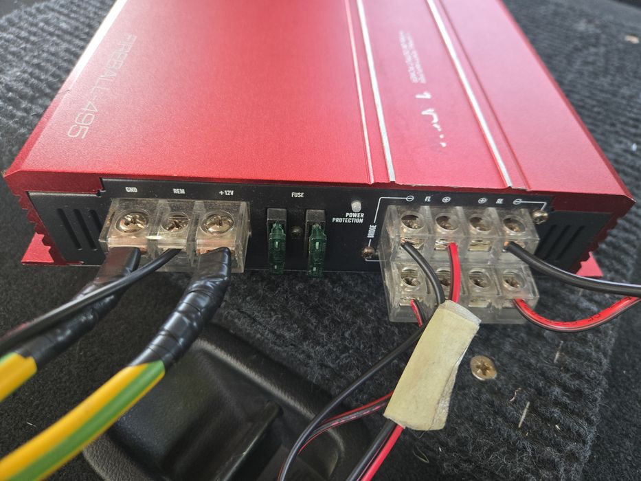 Amplificator (statie) auto Aura Fireball 495