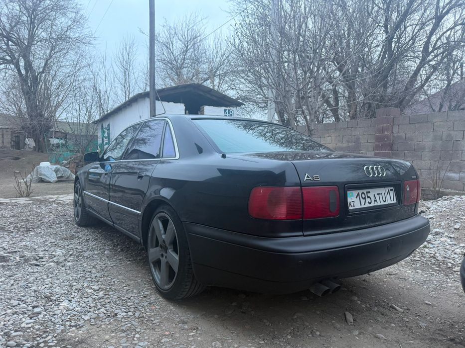 Срочна продам Ауди А 8