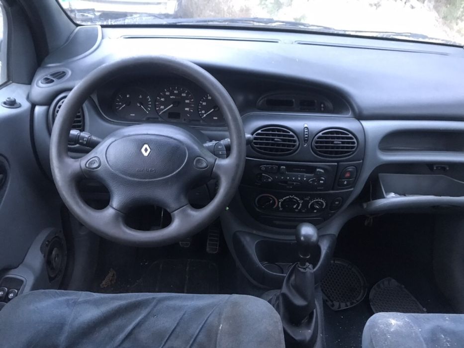 Рено сценик 1.6 90кс 1998 На Части