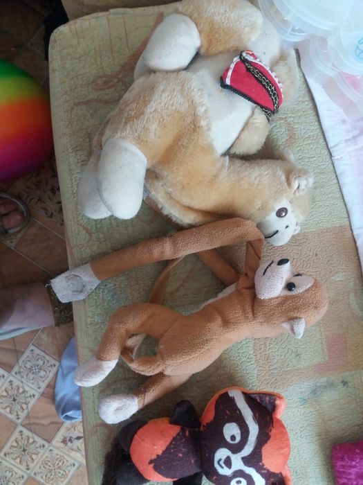 Мягкие игрушки отдам за две тысячи