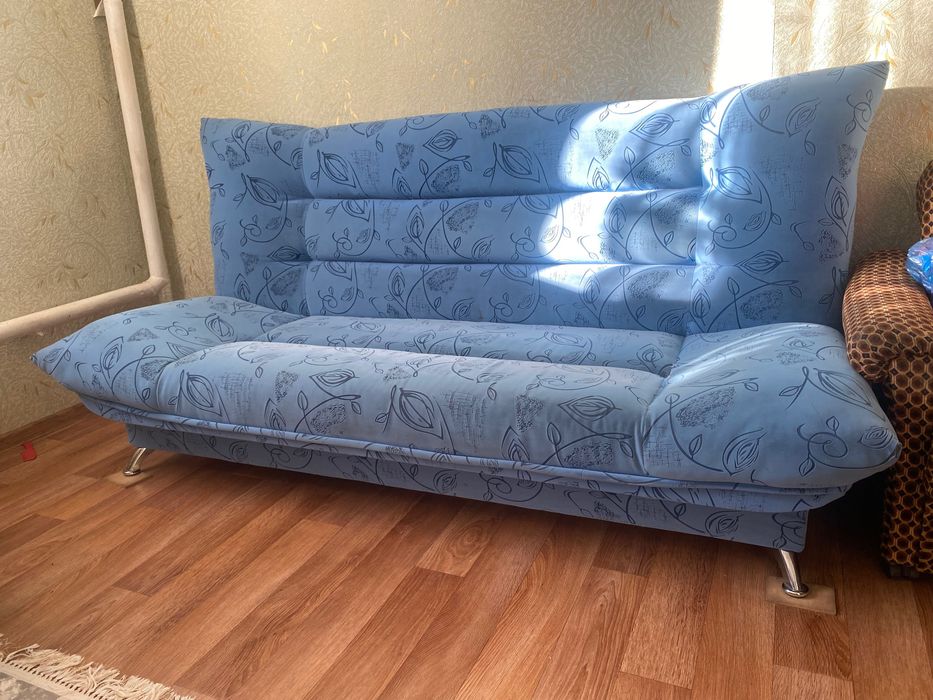 Продам 2 кресла для гостинной