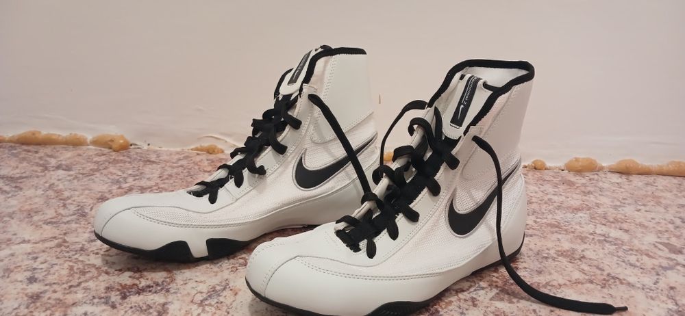 Nike Machomai 2 white-black