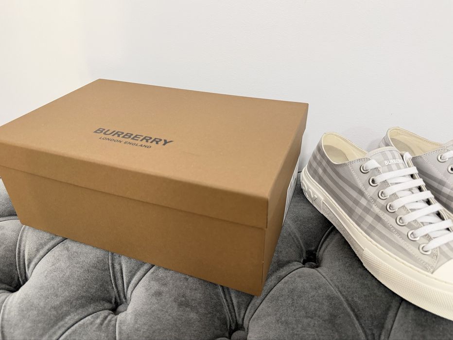 Burberry jack low check trainer grey