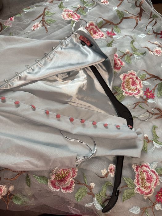 Rochie superba chi chi london