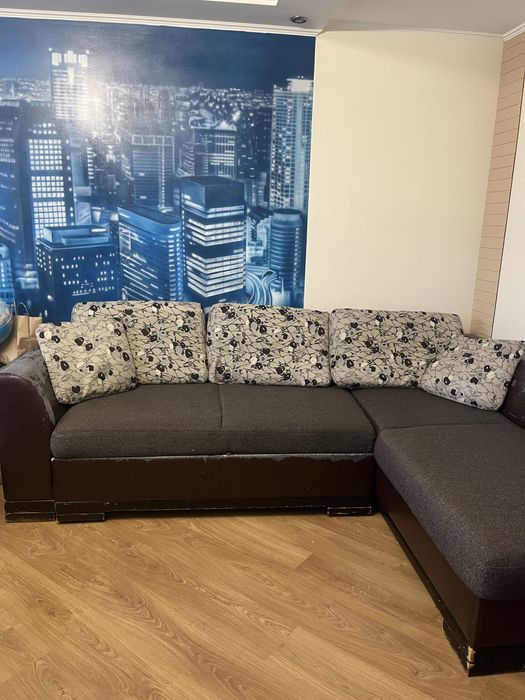 Б/у угловой диван