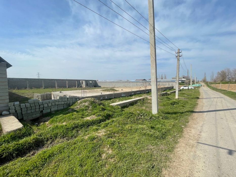 Keles Abdurahmonda 16 soti joy yer sotiladi betonkadan 4 km kiriladi