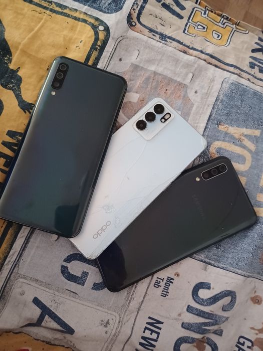 Telefoane pentru piese