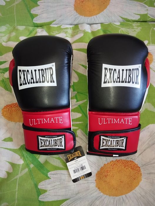 Boks perchatki Rassiyadan kegan Ishlatilmagan zoʻr