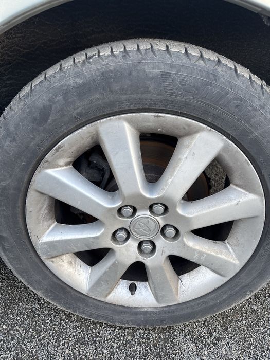 Toyota Avensis T25 на части