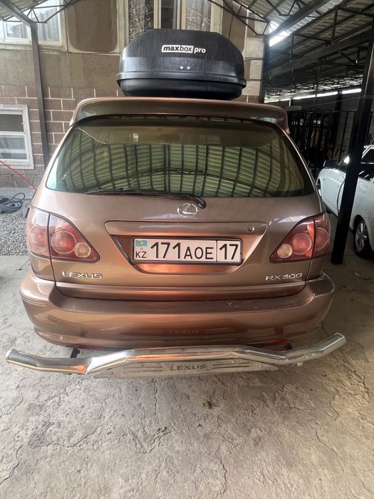 Продам машину в хорошем состояние